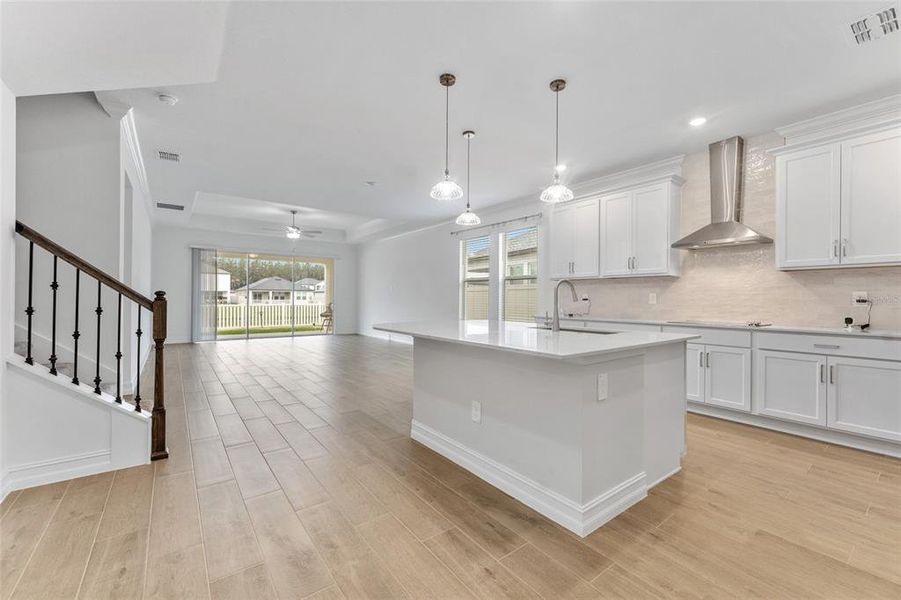 Furnished interior view inside a new home in , Lutz (Image 7).