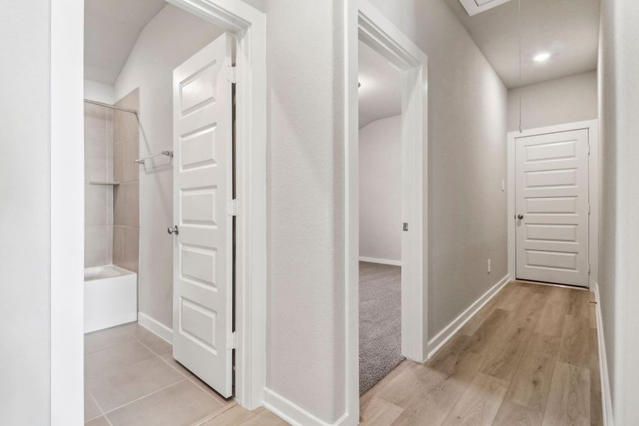 Photo is not of the actual home, but is an inspirational photo of builder’s model home and may depict options, furnishings, and/or decorator features that are not included Photo is not of the actual home, but is an inspirational photo of builder’s model home and may depict options, furnishings, and/or decorator features that are not included