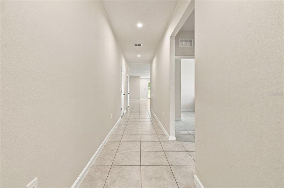Spacious, unfurnished interior of a new home in , Apopka (Image 27).
