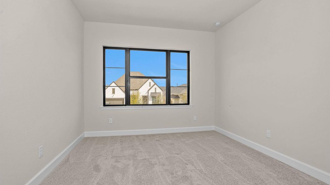 Spacious, unfurnished interior of a new home in Grange, Katy (Image 14).