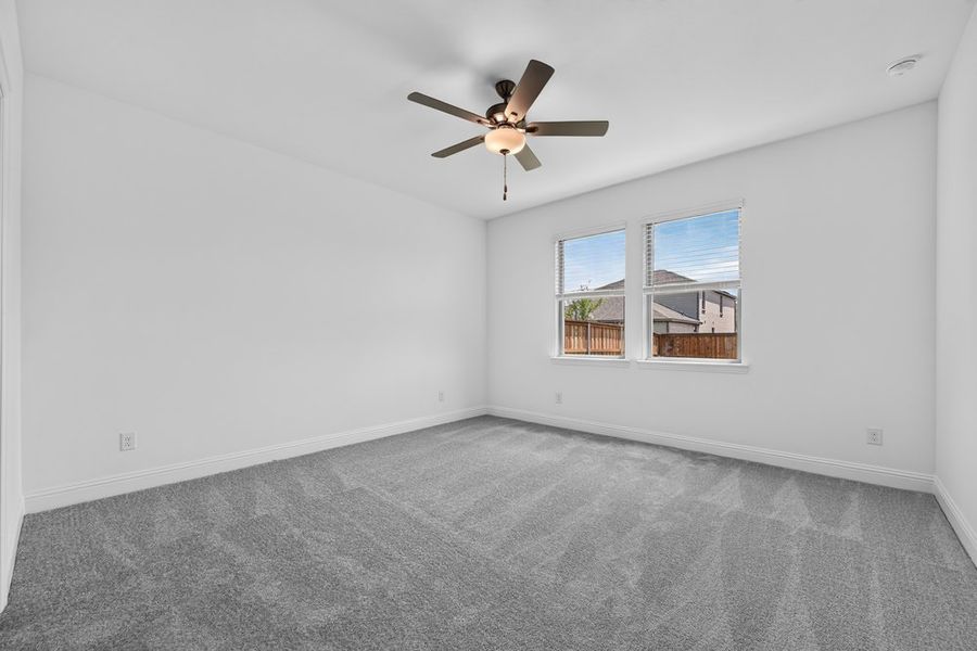 Spacious, unfurnished interior of a new home in Madero 50s, Fort Worth (Image 13).