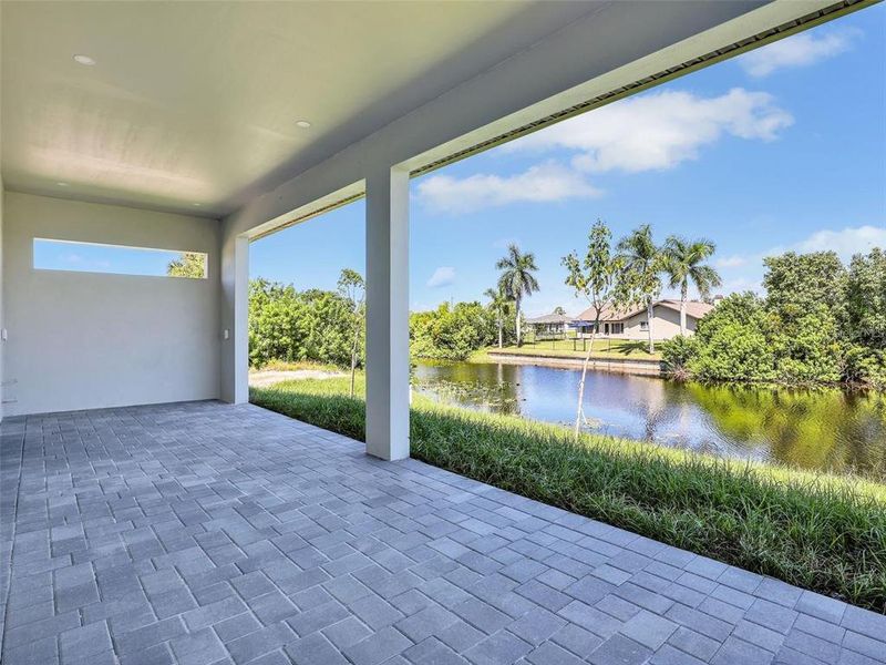 Exterior details and patio area of a home in , Cape Coral (Image 3).