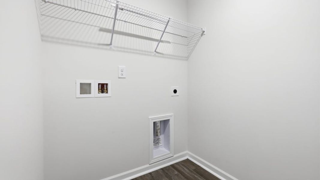 Spacious, unfurnished interior of a new home in Baxter Village, Boiling Springs (Image 35).