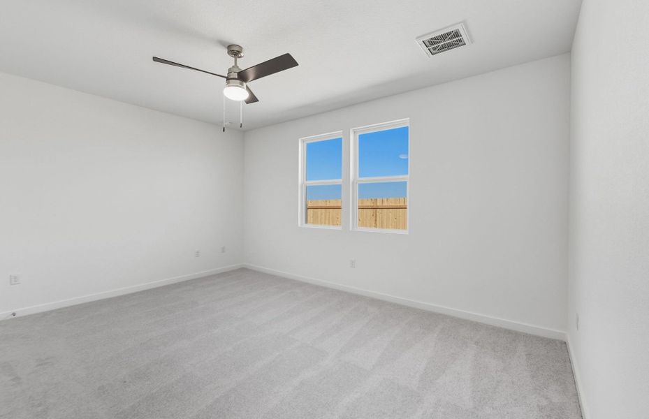 Spacious, unfurnished interior of a new home in Larson Crossing, Elgin (Image 14).