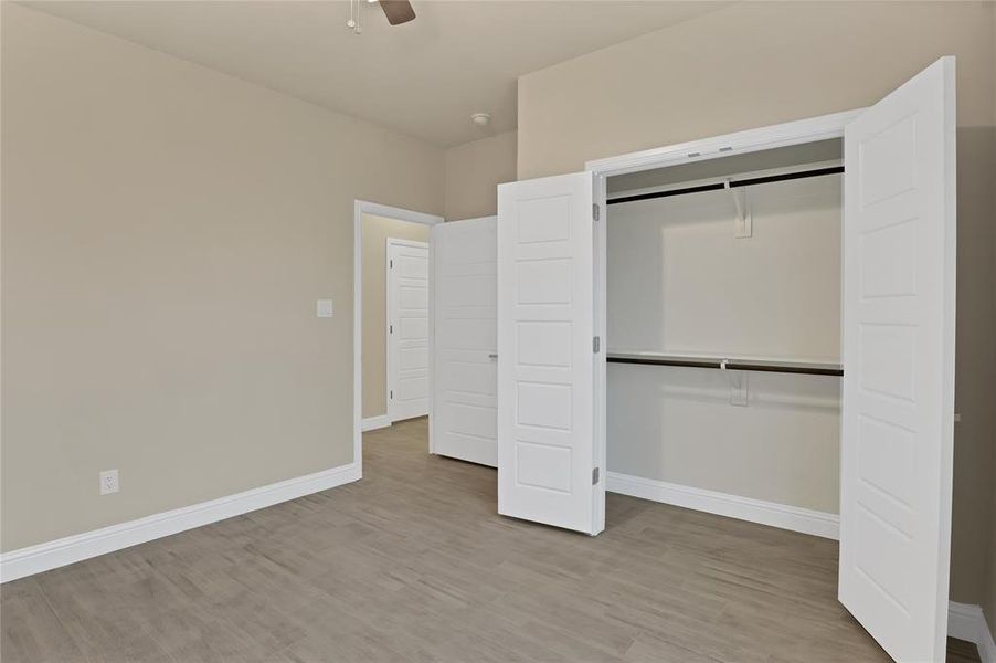 Spacious, unfurnished interior of a new home in , Granbury (Image 20).