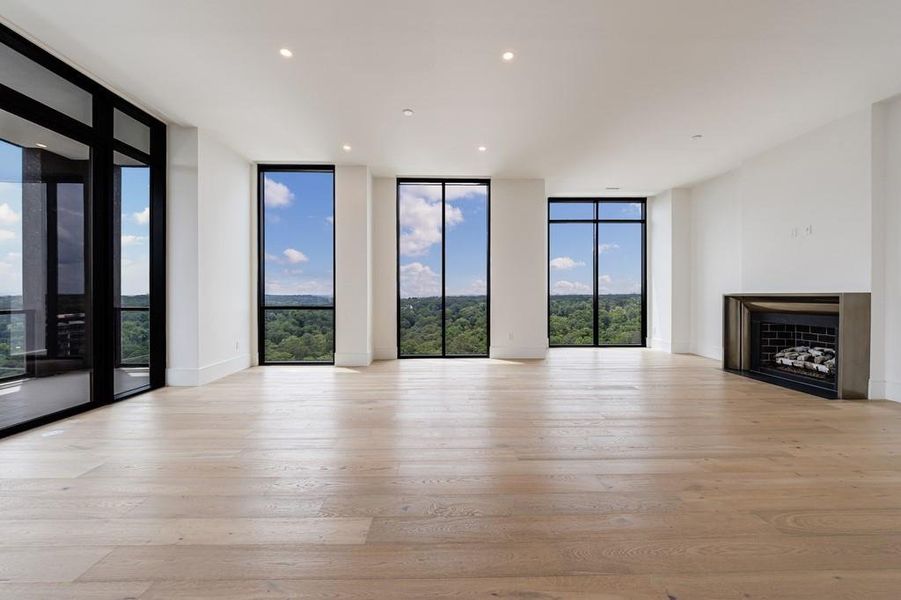 Spacious, unfurnished interior of a new home in The Dillon Buckhead, Atlanta (Image 36).
