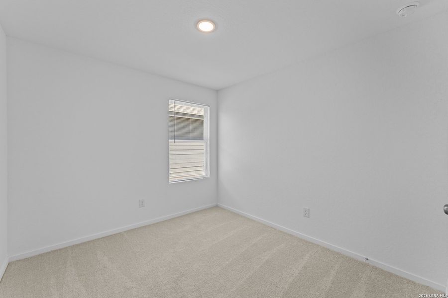 Spacious, unfurnished interior of a new home in Higdon Crossing, San Antonio (Image 11). Spacious, unfurnished interior of a new home in Higdon Crossing, San Antonio (Image 11).