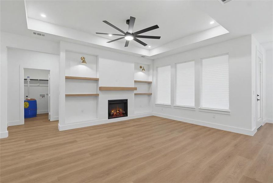 Spacious, unfurnished interior of a new home in , Dallas (Image 20). Spacious, unfurnished interior of a new home in , Dallas (Image 20).