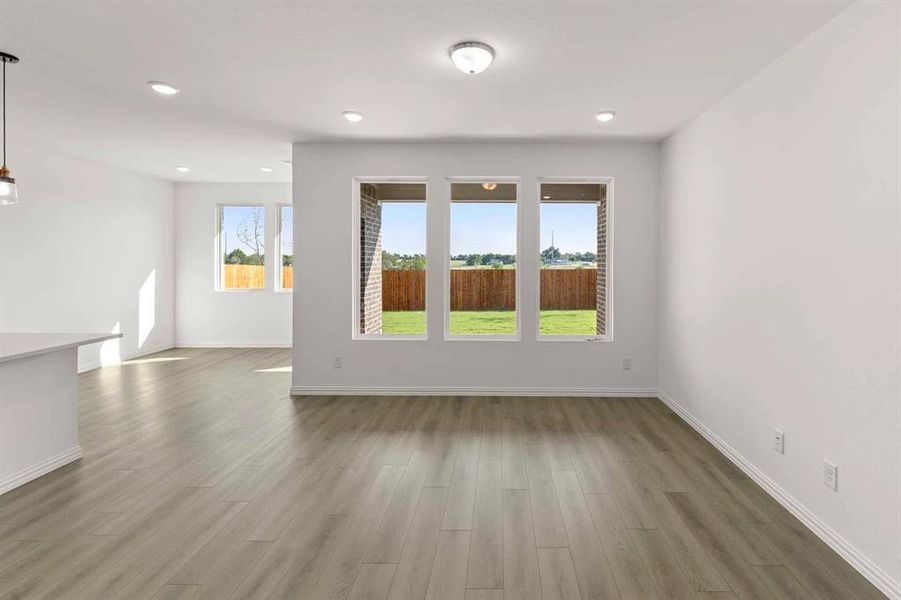 Spacious, unfurnished interior of a new home in Monticello Park, Princeton (Image 26).