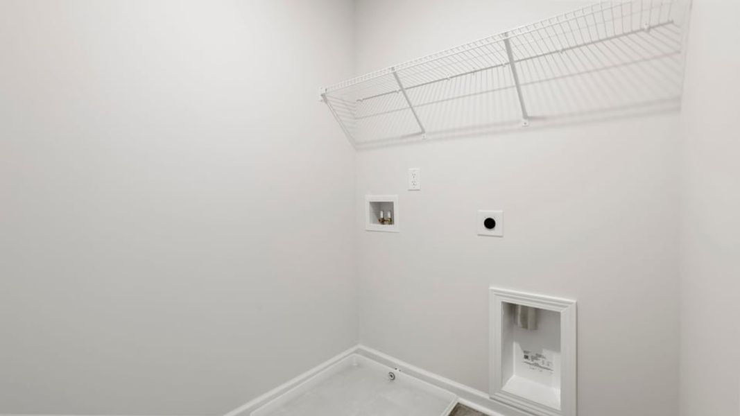 Spacious, unfurnished interior of a new home in Durbin Meadows Traditions, Fountain Inn (Image 36).