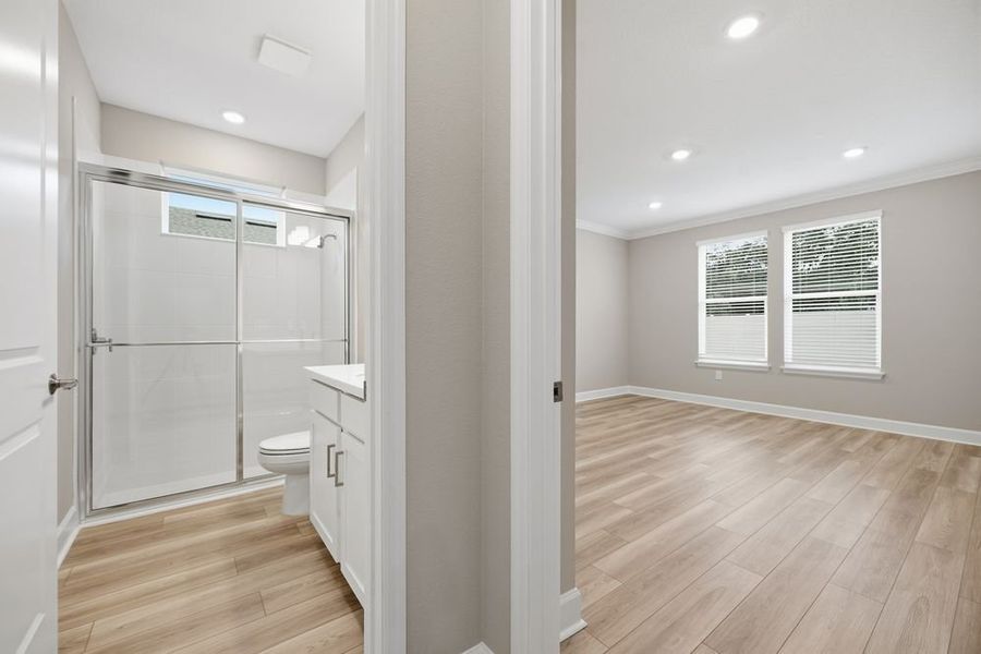 Spacious, unfurnished interior of a new home in Headwaters at Lofton Creek, Yulee (Image 31).