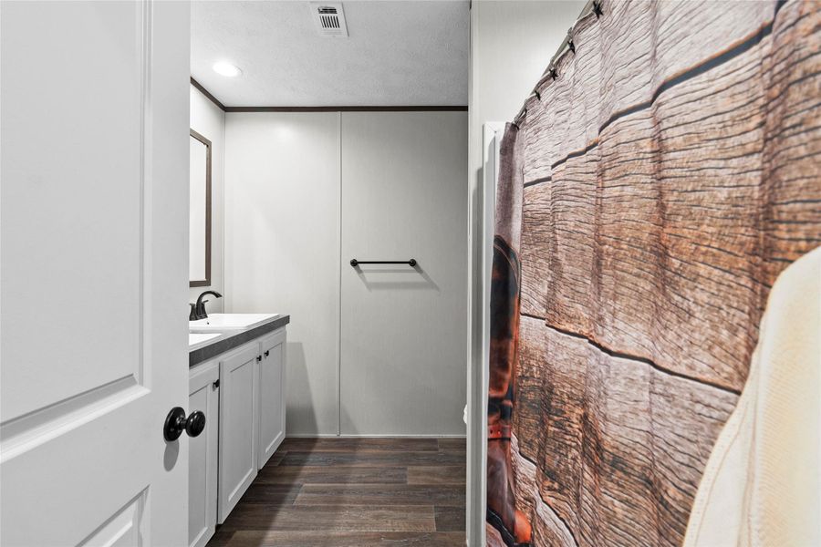 Furnished interior view inside a new home in , Huntsville (Image 7).