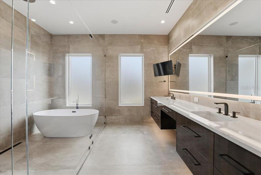 Furnished interior view inside a new home in , Orlando (Image 18).