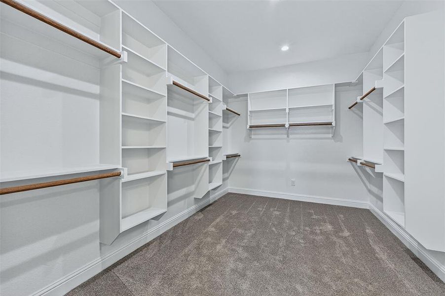 Image 34 of a home in .