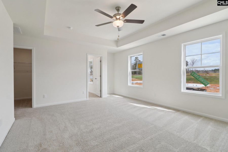 Spacious, unfurnished interior of a new home in Peachtree Hills, Lexington (Image 28).