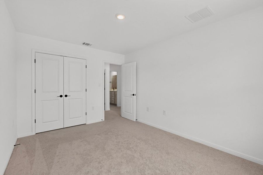 Spacious, unfurnished interior of a new home in , Pflugerville (Image 36).