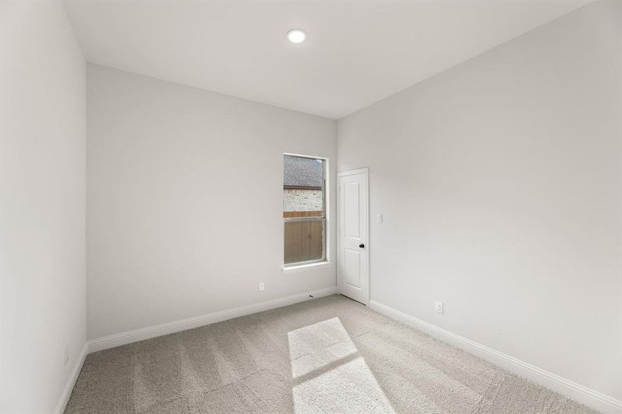 733 Winecup-Bedroom-2