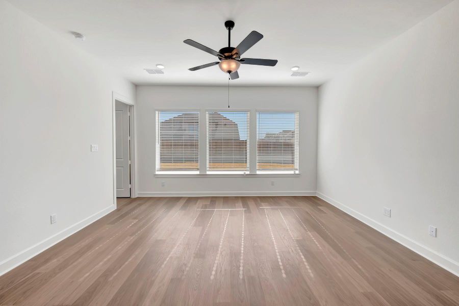 Spacious, unfurnished interior of a new home in Brookewater 55’ Homesites, Rosenberg (Image 20).