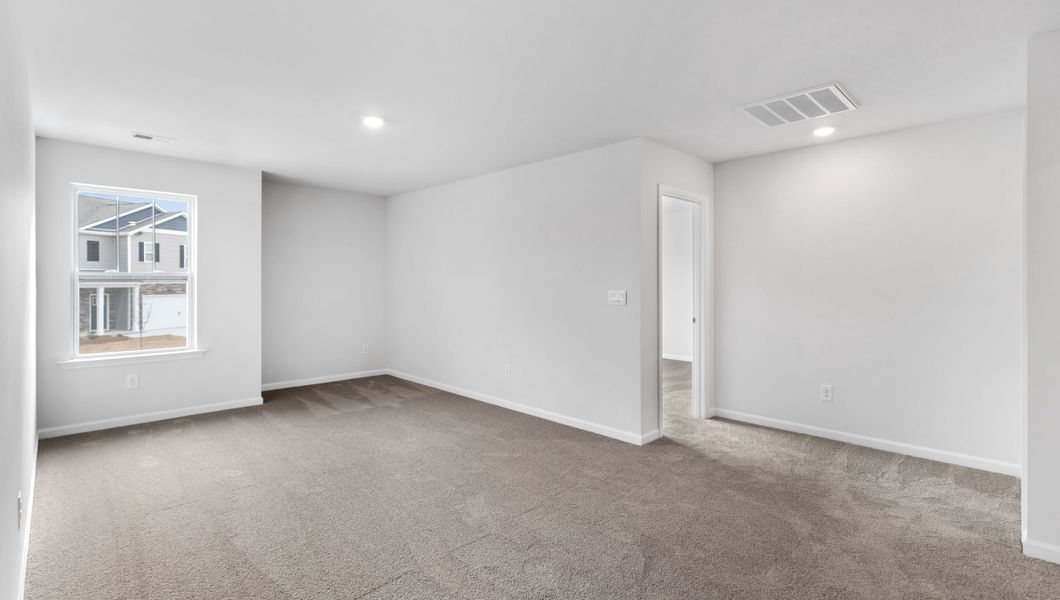Representative unfurnished interior of a home built from the WILMINGTON by D.R. Horton in Baxter Village, Boiling Springs (Image 27).