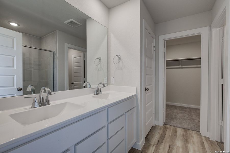 Furnished interior view inside a new home in Mesa Vista, San Antonio (Image 6).
