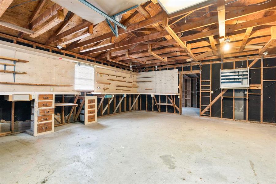 Spacious, unfurnished interior of a new home in , Hillsboro (Image 13). Spacious, unfurnished interior of a new home in , Hillsboro (Image 13).