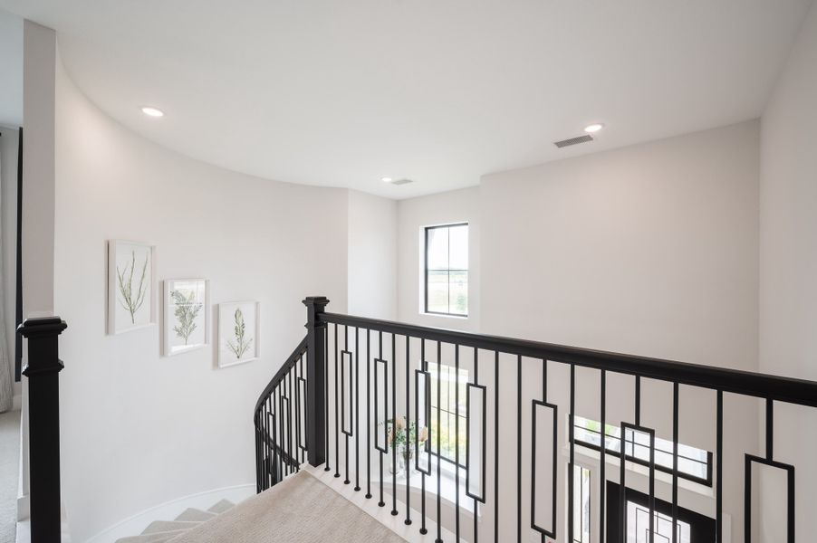 Representative unfurnished interior of a home built from the Goldeneye by Tri Pointe Homes in Jubilee 50′, Hockley (Image 21).