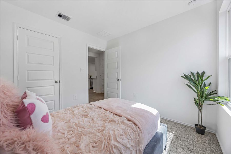 Furnished interior view inside a new home in Garver Heights, Houston (Image 13). Furnished interior view inside a new home in Garver Heights, Houston (Image 13).