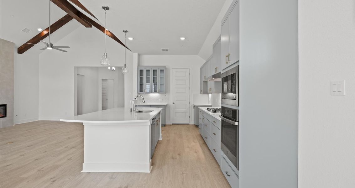 Furnished interior view inside a new home in Highland Village, Georgetown (Image 12).