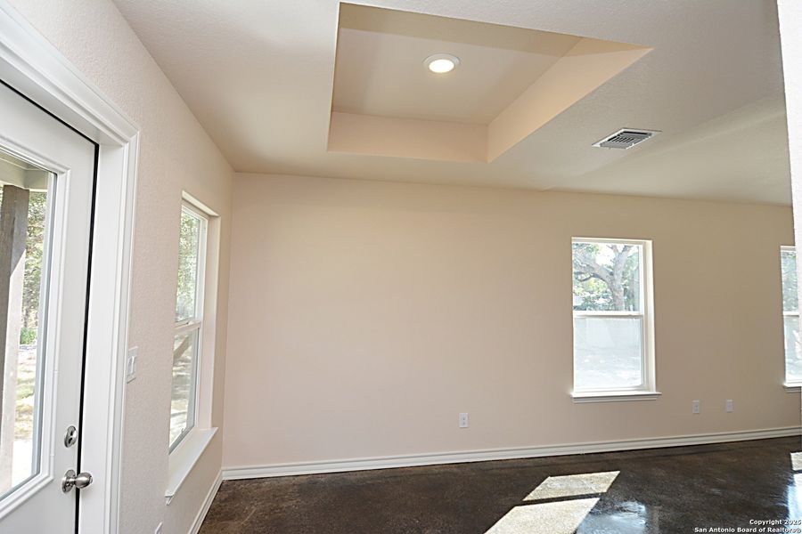 Spacious, unfurnished interior of a new home in , Spring Branch (Image 8).