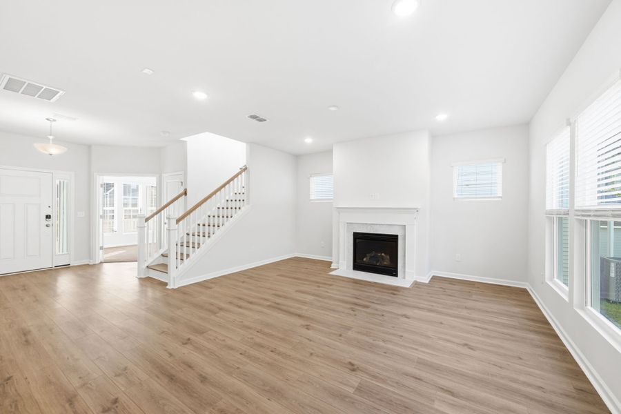 Spacious, unfurnished interior of a new home in Grand Arbor, Blythewood (Image 18).