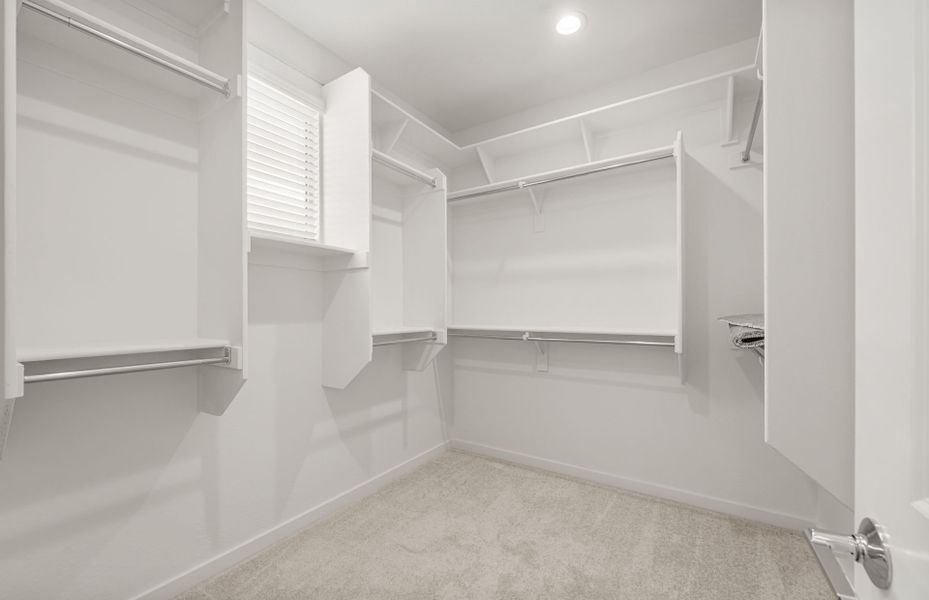Spacious, unfurnished interior of a new home in Upper Canyon, Phoenix (Image 26).