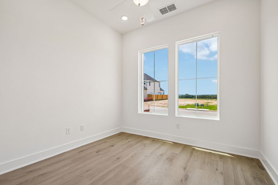 Spacious, unfurnished interior of a new home in Freedom at Anthem, Kyle (Image 19).