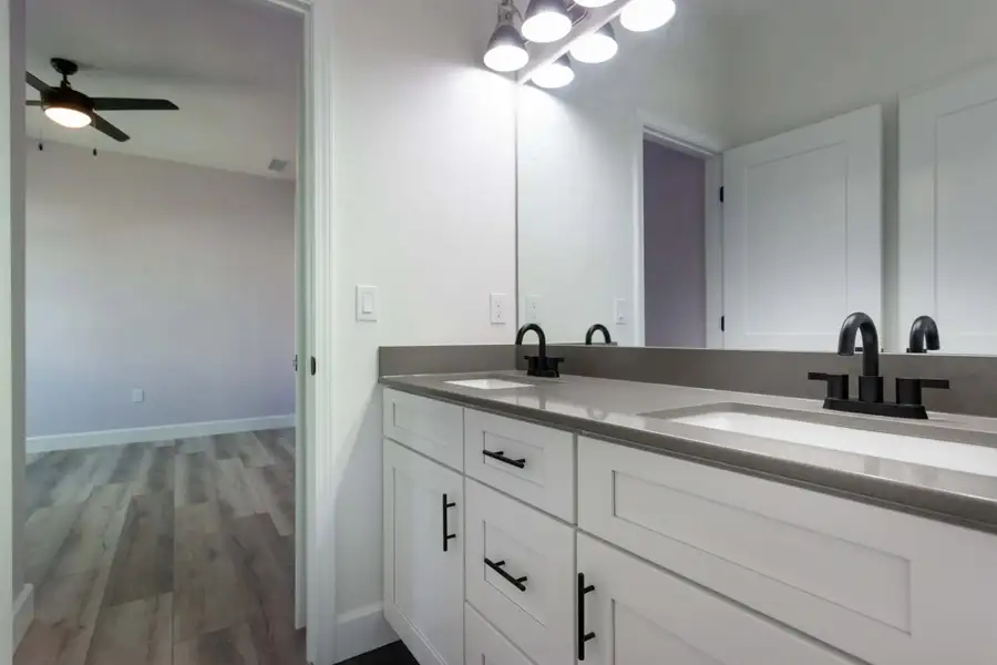 Representative furnished interior of a home built from the Pearson by William Weseman Construction in Grand Oaks, Gainesville (Image 7). Representative furnished interior of a home built from the Pearson by William Weseman Construction in Grand Oaks, Gainesville (Image 7).