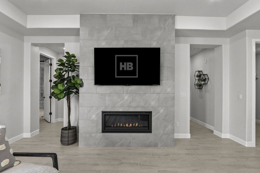 Representative furnished interior of a home built from the Willow by Hakes Brothers in Hillside Park, El Paso (Image 25).