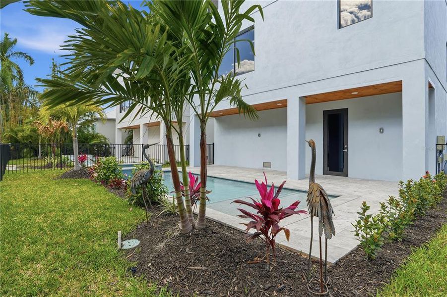 Exterior details and patio area of a home in , Punta Gorda (Image 3).