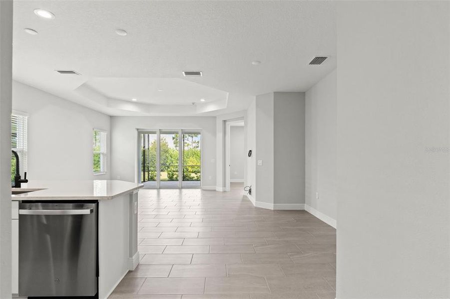 Spacious, unfurnished interior of a new home in Wysteria, Venice (Image 43).
