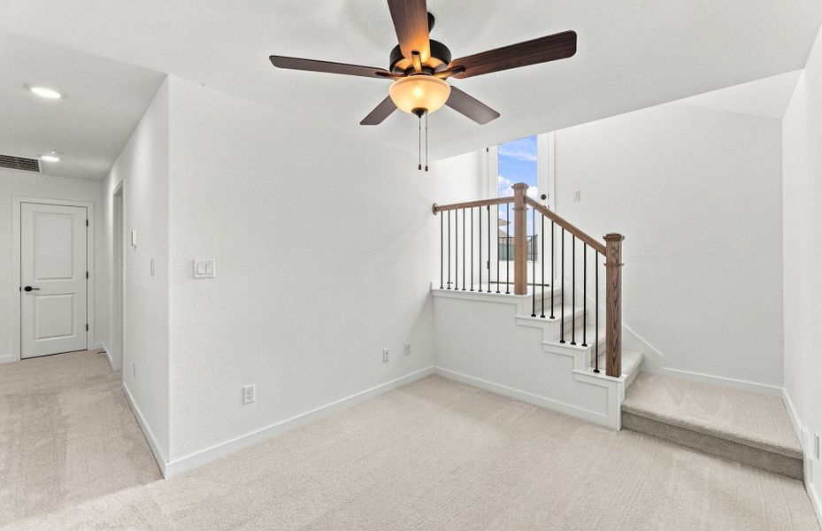 Spacious, unfurnished interior of a new home in Santa Rita Ranch, Liberty Hill (Image 35).
