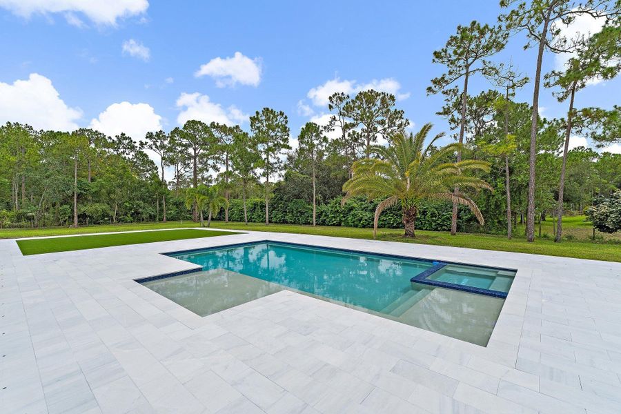 Image 92 of a home in .