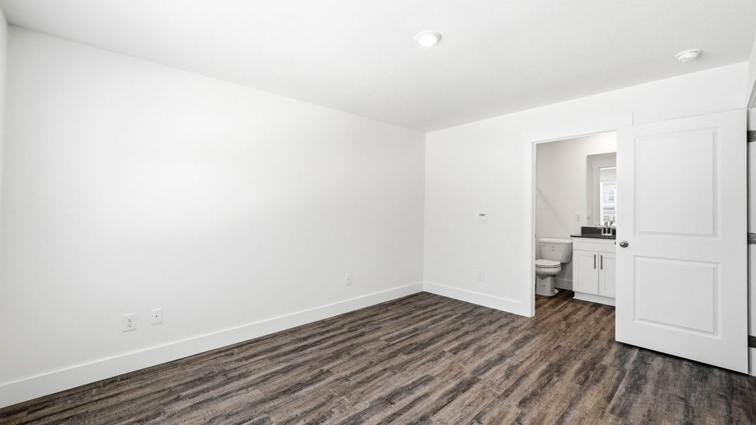 Spacious, unfurnished interior of a new home in The Arbor Townhomes, Kingsport (Image 21).