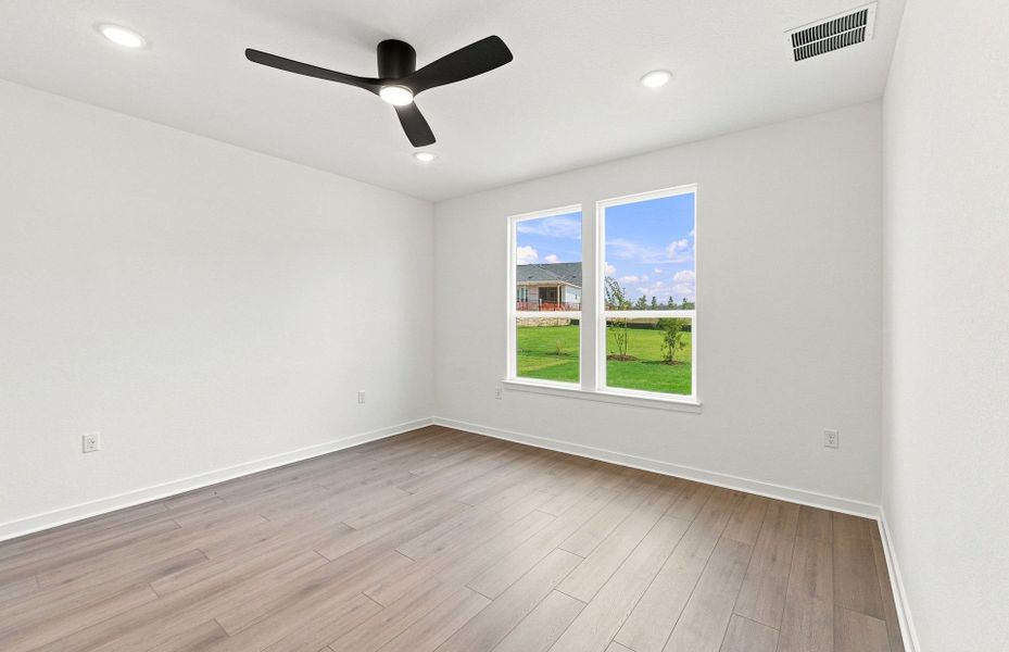Spacious, unfurnished interior of a new home in Del Webb Austin at Lost Pines, Bastrop (Image 39).
