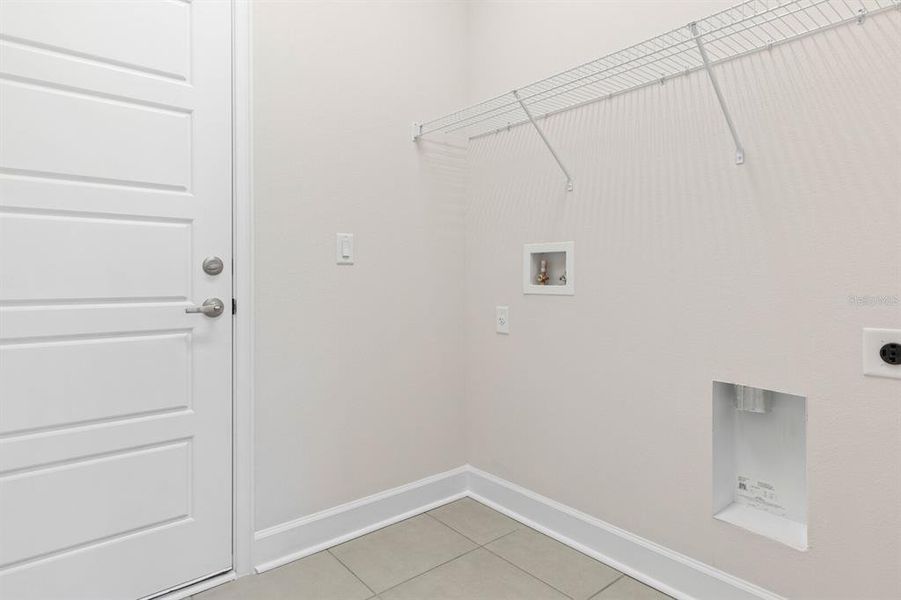 Spacious, unfurnished interior of a new home in , Palm Coast (Image 9).