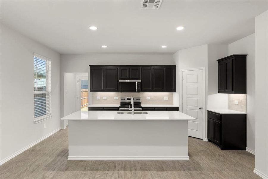 14. 1713 Meadow Crest - Kitchen 14. 1713 Meadow Crest - Kitchen