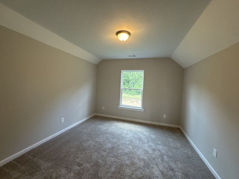 Spacious, unfurnished interior of a new home in Windsor, North Augusta (Image 30).