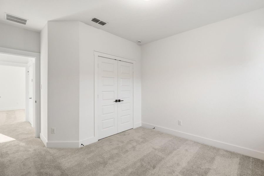 Spacious, unfurnished interior of a new home in , Katy (Image 28).
