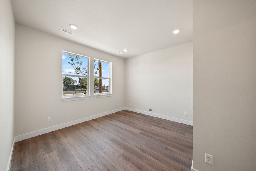 Spacious, unfurnished interior of a new home in Berkeley Villas, Denver (Image 19). Spacious, unfurnished interior of a new home in Berkeley Villas, Denver (Image 19).