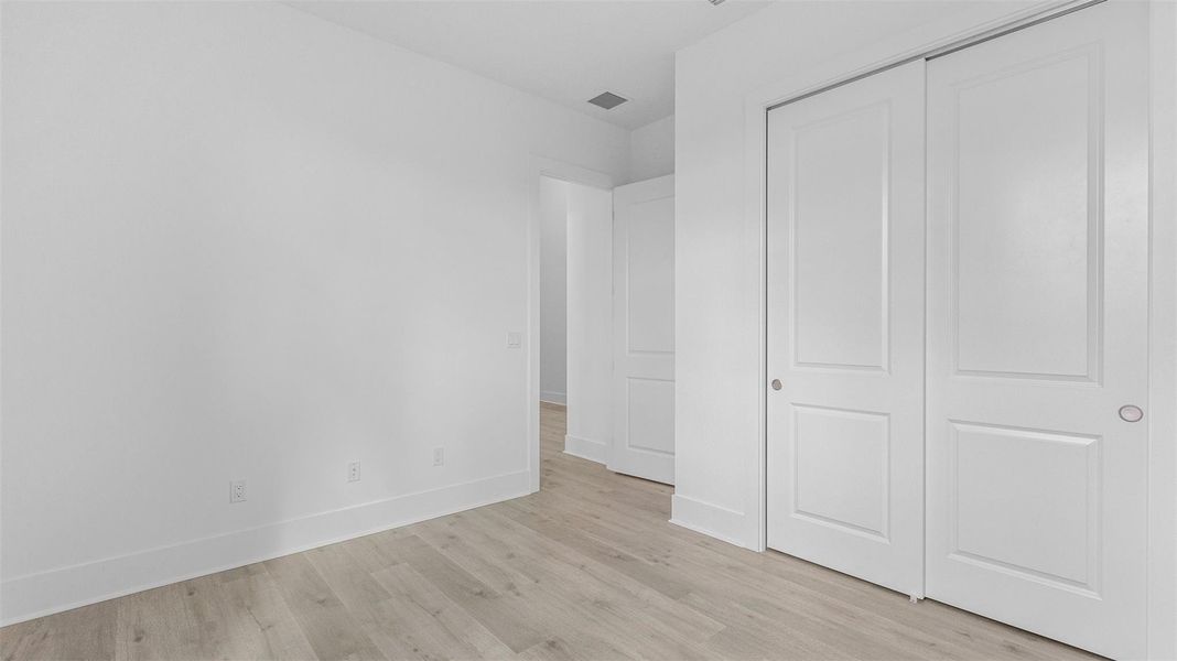 Spacious, unfurnished interior of a new home in , Port St. Lucie (Image 17).