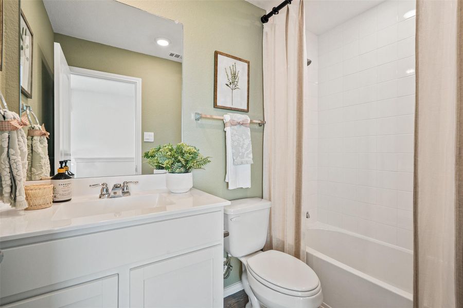 Furnished interior view inside a new home in Valverde, Bastrop (Image 8). Furnished interior view inside a new home in Valverde, Bastrop (Image 8).