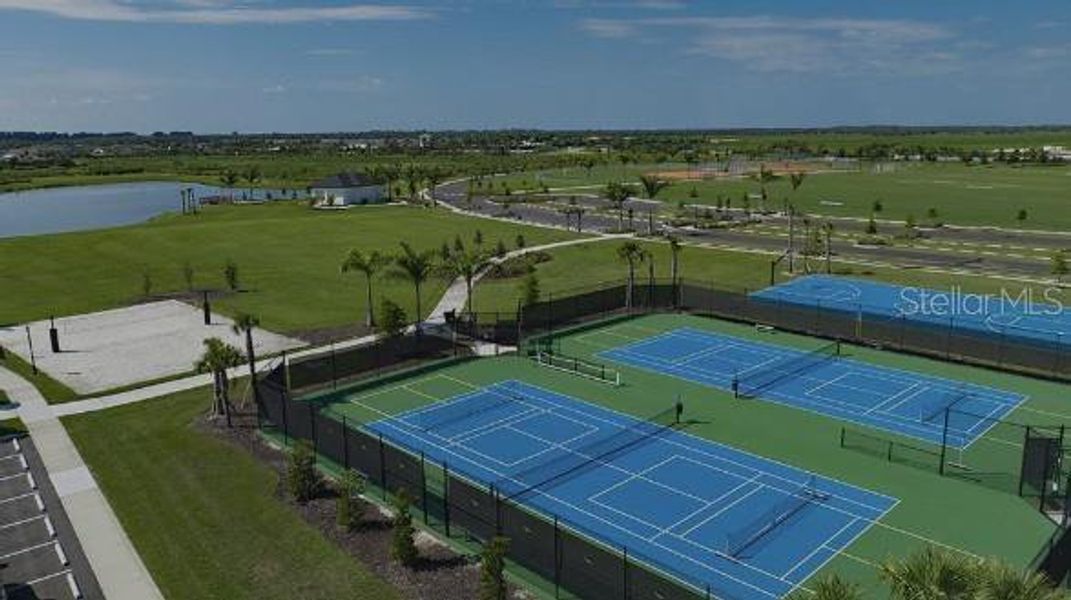Community amenities in The Towns at Skye Ranch, Sarasota (Image 17).