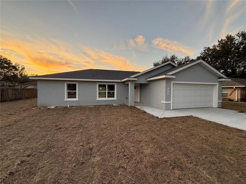 Exterior details and patio area of a home in , Ocala (Image 3).