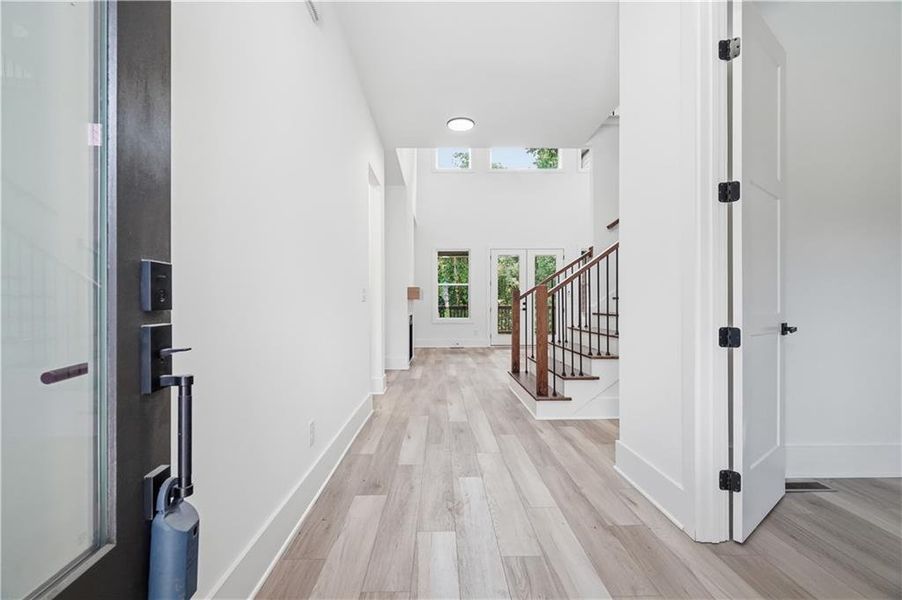 Spacious, unfurnished interior of a new home in , Jefferson (Image 24).